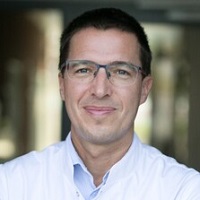 dr n. med. Piotr Martenka
